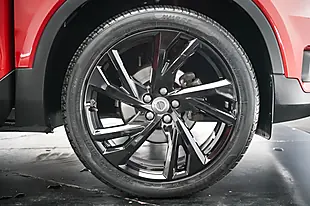Used 2021 Volvo XC40 R-Design Pro Red - Interior and Exterior details 20