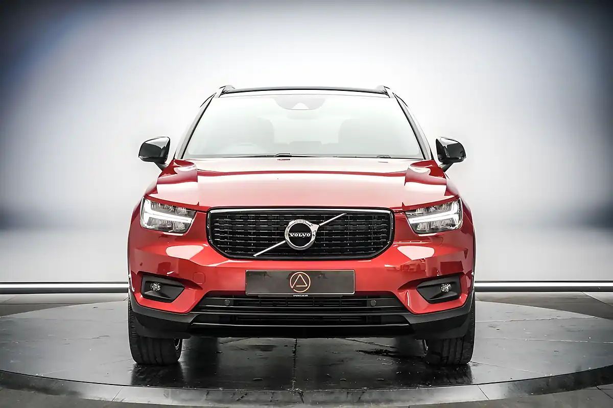 Used 2021 Volvo XC40 R-Design Pro Red - Interior and Exterior details 9