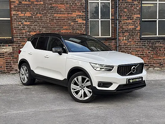 2021 Volvo XC40 R-Design Pro T5 Twin Engine