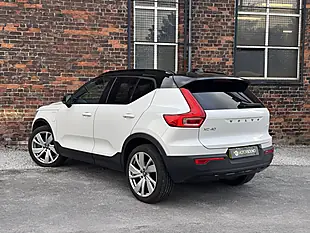 Used 2021 Volvo XC40 R-Design Pro White - Interior and Exterior details 4