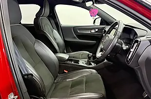 Used 2021 Volvo XC40 R-Design Red - Interior and Exterior details 13