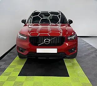 Used 2021 Volvo XC40 R-Design Red - Interior and Exterior details 4