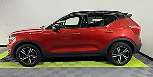 Used 2021 Volvo XC40 R-Design Red - Interior and Exterior details 7