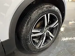 Used 2021 Volvo XC40 R-Design Silver - Interior and Exterior details 10