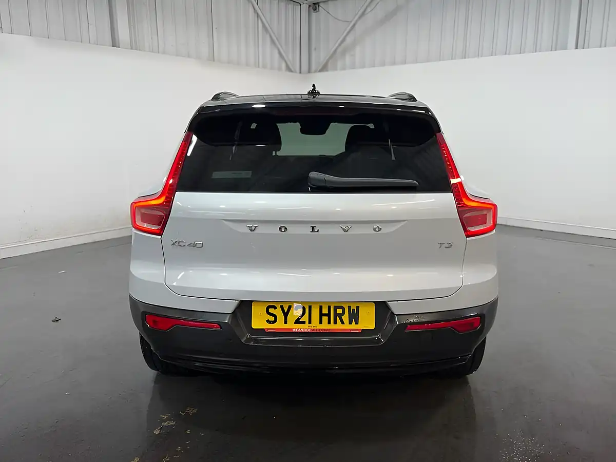 Used 2021 Volvo XC40 R-Design Silver - Interior and Exterior details 15
