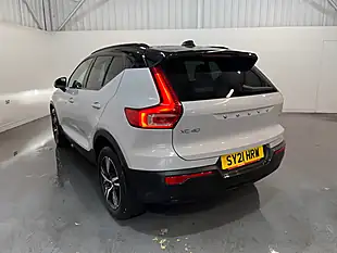 Used 2021 Volvo XC40 R-Design Silver - Interior and Exterior details 16