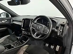 Used 2021 Volvo XC40 R-Design Silver - Interior and Exterior details 19