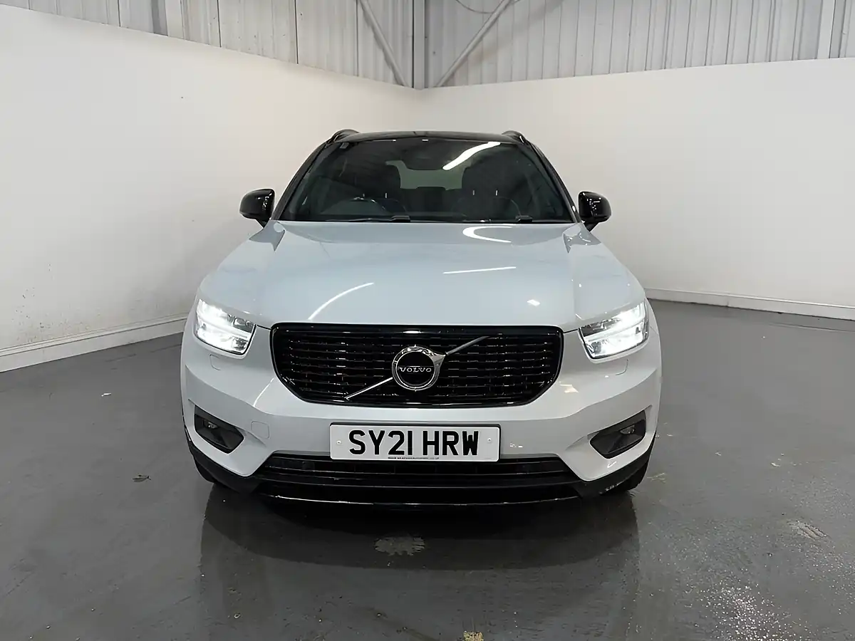 Used 2021 Volvo XC40 R-Design Silver - Interior and Exterior details 2