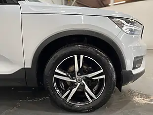 Used 2021 Volvo XC40 R-Design Silver - Interior and Exterior details 9