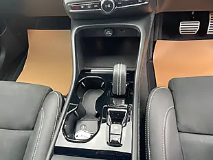 Used 2021 Volvo Xc40 R-Design Silver - Interior and Exterior details 14