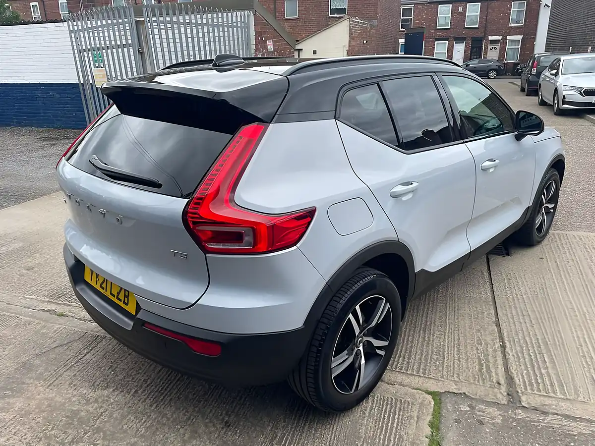 Used 2021 Volvo Xc40 R-Design Silver - Interior and Exterior details 18