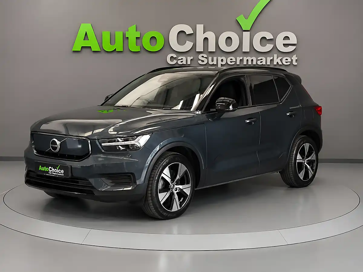 Used 2021 Volvo XC40 Recharge Blue - Interior and Exterior details 3