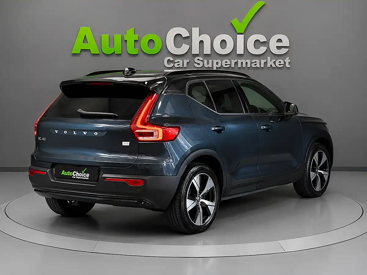 Used 2021 Volvo XC40 Recharge Blue - Interior and Exterior details 7