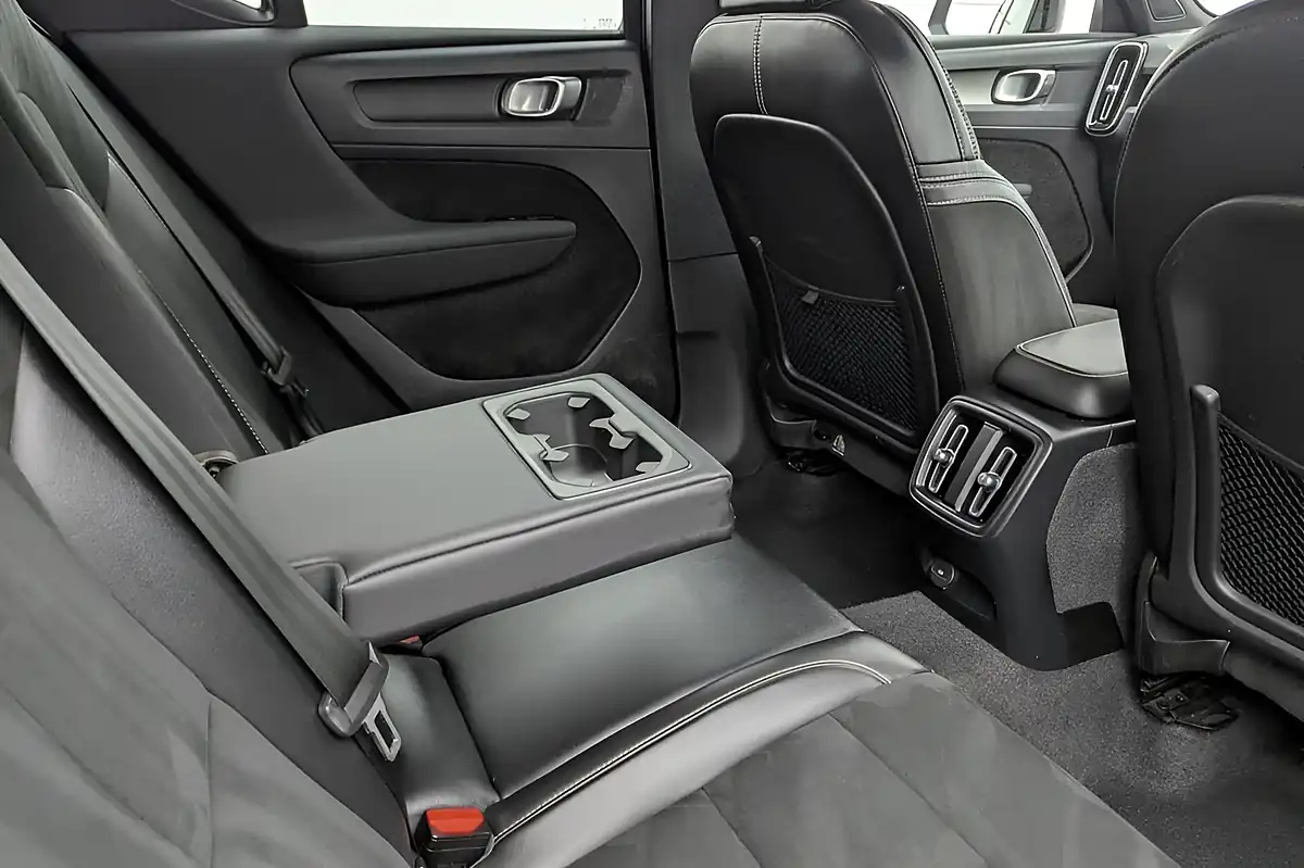 Used 2021 Volvo XC40 Recharge Twin Fusion Red - Interior and Exterior details 17