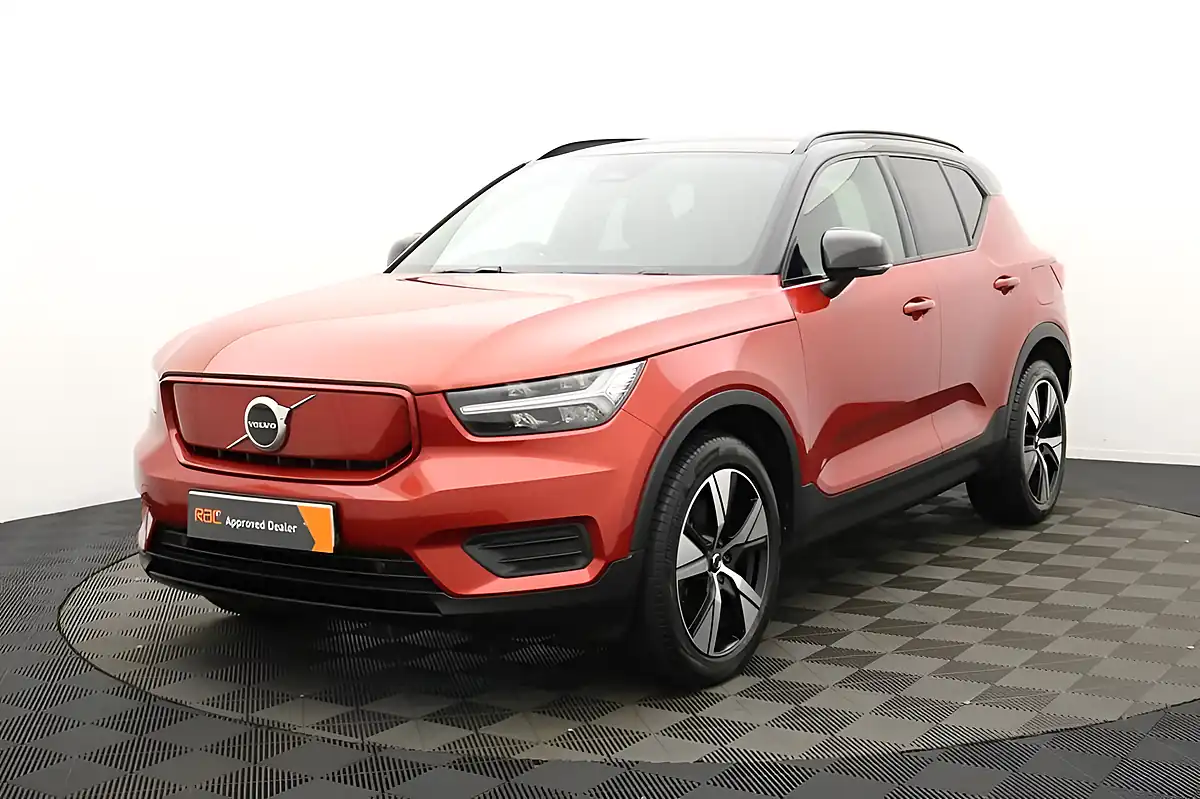Used 2021 Volvo XC40 Recharge Twin Fusion Red - Interior and Exterior details 8