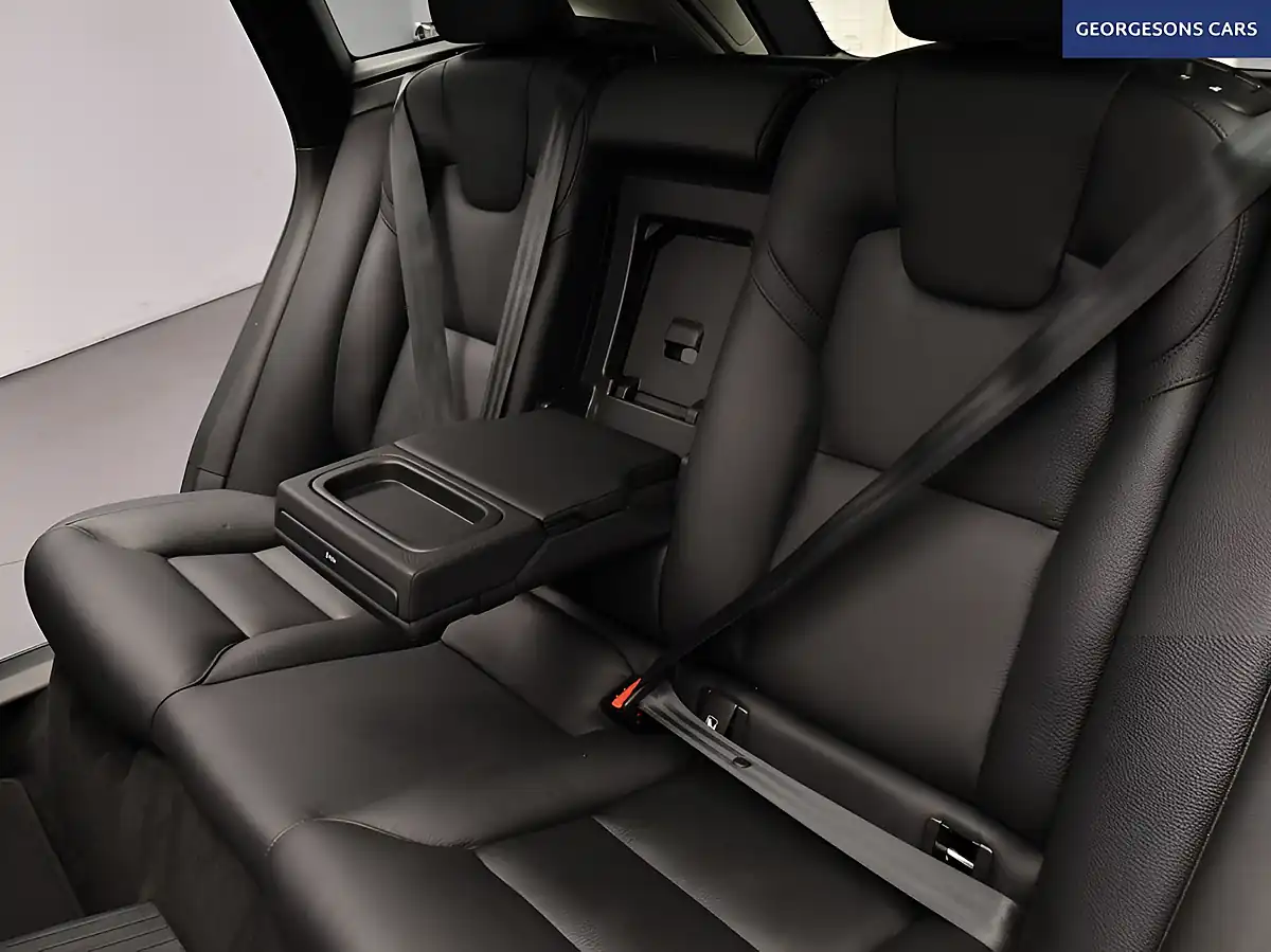 Used 2021 Volvo Xc60 Inscription Expression Silver - Interior and Exterior details 13