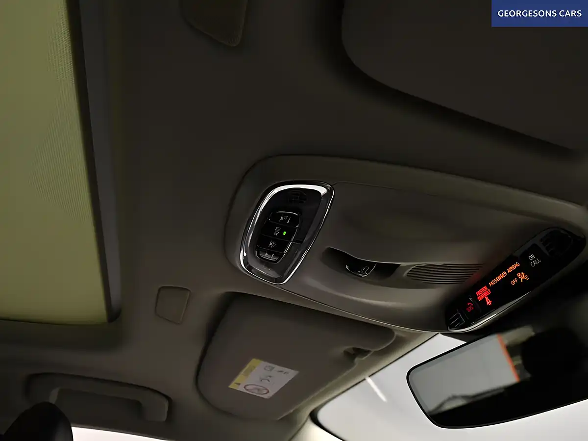 Used 2021 Volvo Xc60 Inscription Expression Silver - Interior and Exterior details 17