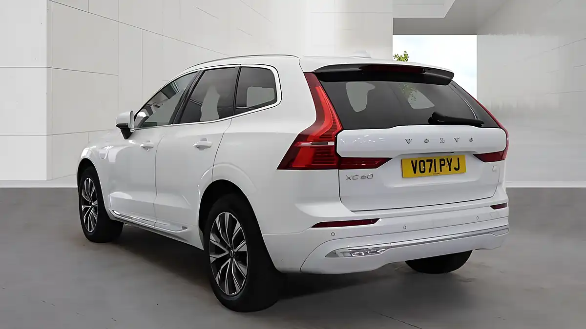 Used 2021 Volvo XC60 Inscription Expression White - Interior and Exterior details 3