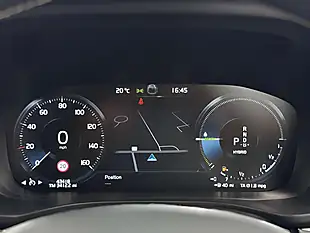 Used 2021 Volvo XC60 R-Design Blue - Interior and Exterior details 13