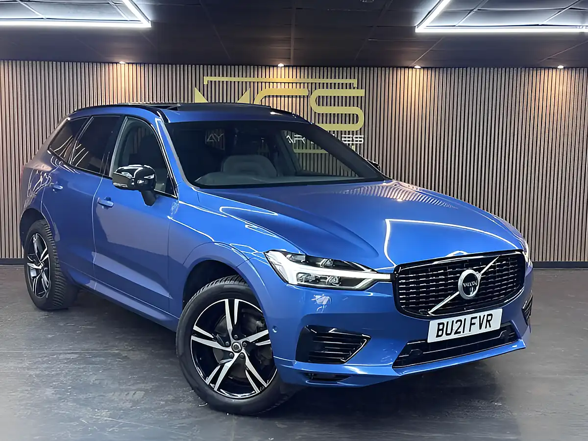 Used 2021 Volvo XC60 R-Design Blue - Interior and Exterior details 3