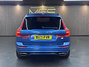 Used 2021 Volvo XC60 R-Design Blue - Interior and Exterior details 6