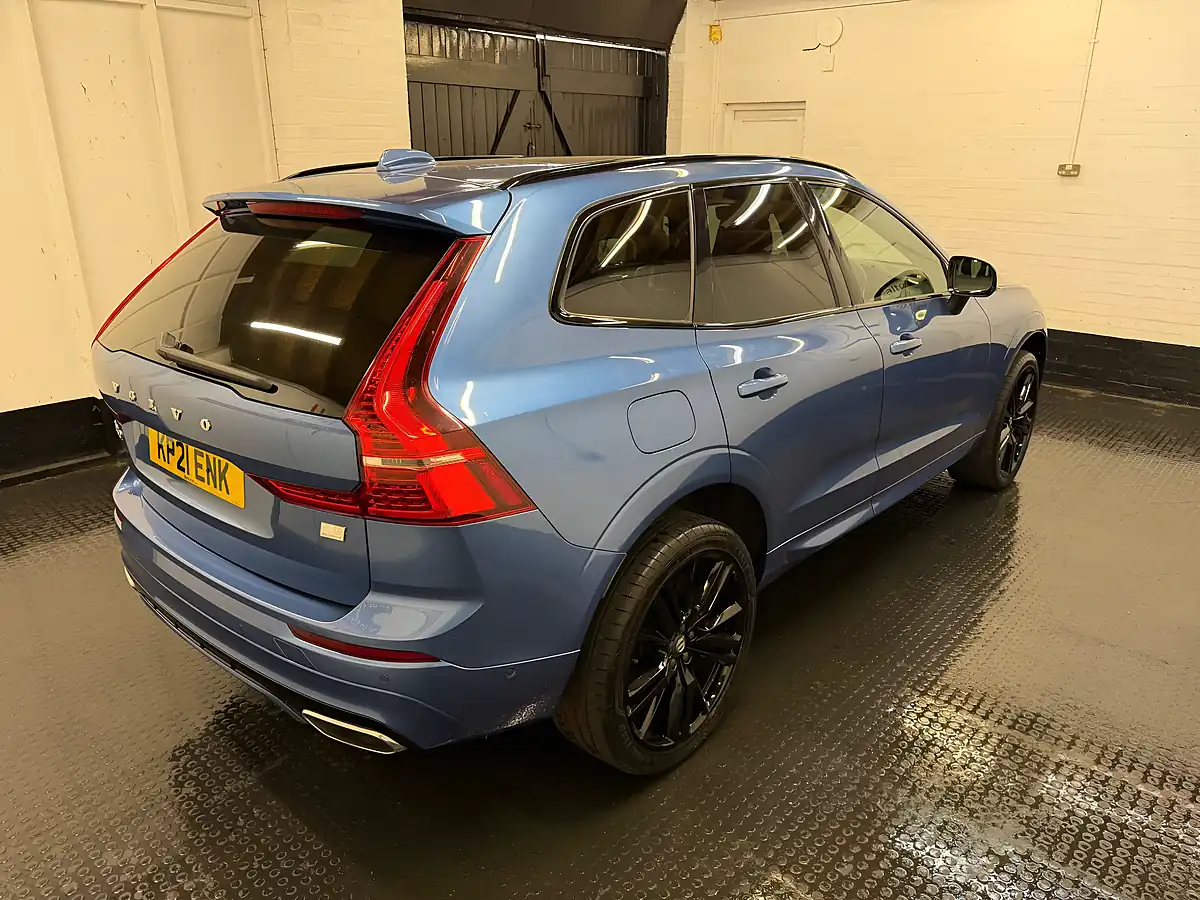 Used 2021 Volvo XC60 R-Design Pro Bursting Blue - Interior and Exterior details 15
