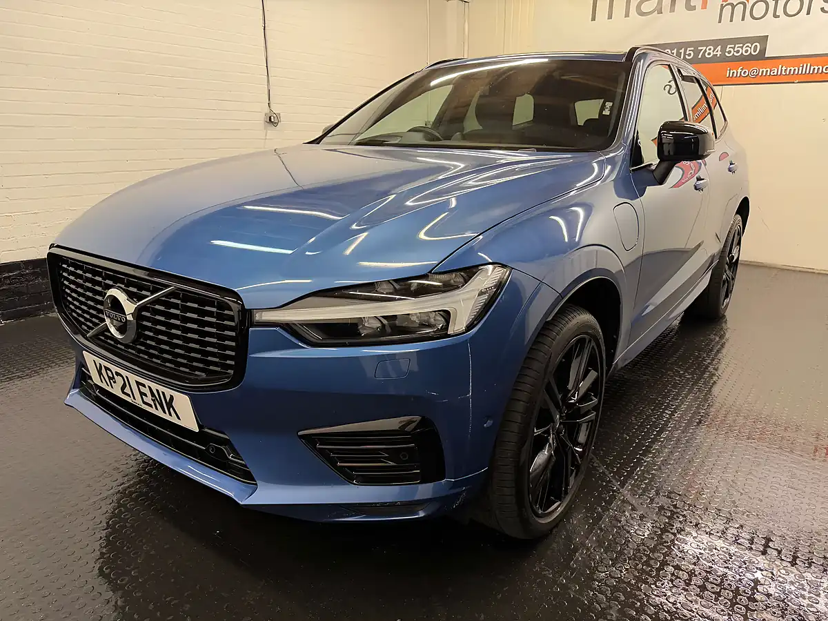 Used 2021 Volvo XC60 R-Design Pro Bursting Blue - Interior and Exterior details 8