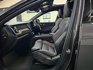 Used 2021 Volvo XC60 R-Design Pro Grey - Interior and Exterior details 12