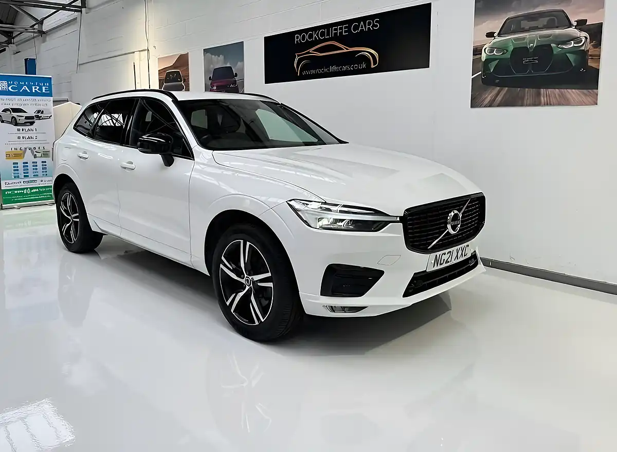 Used 2021 Volvo XC60 R-Design White - Interior and Exterior details 18