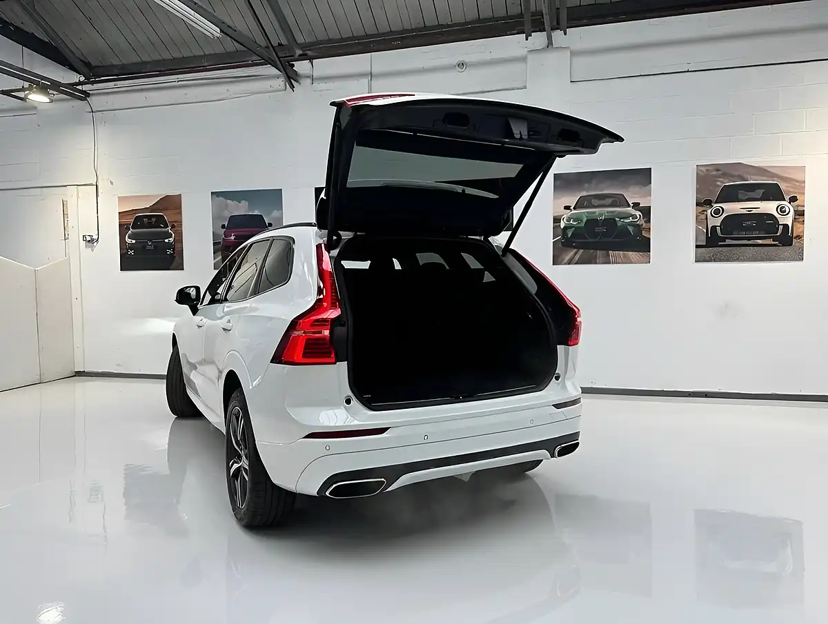 Used 2021 Volvo XC60 R-Design White - Interior and Exterior details 5