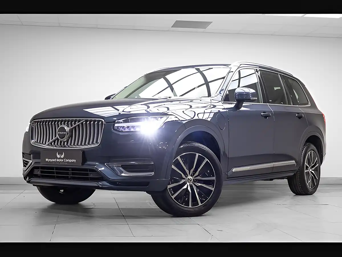 Used 2021 Volvo XC90 Inscription Expression Blue - Front View