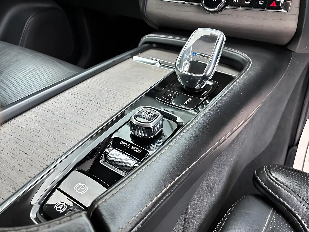 Used 2021 Volvo XC90 Inscription Grey - Interior and Exterior details 14