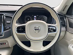 Used 2021 Volvo XC90 Inscription Pearl - Interior and Exterior details 8