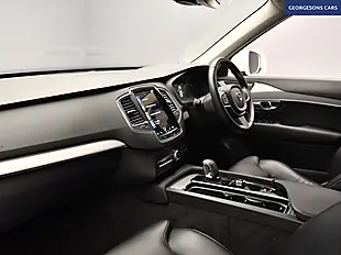 Used 2021 Volvo XC90 Momentum White - Interior and Exterior details 10