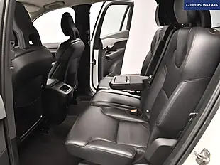 Used 2021 Volvo XC90 Momentum White - Interior and Exterior details 12