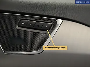 Used 2021 Volvo XC90 Momentum White - Interior and Exterior details 17