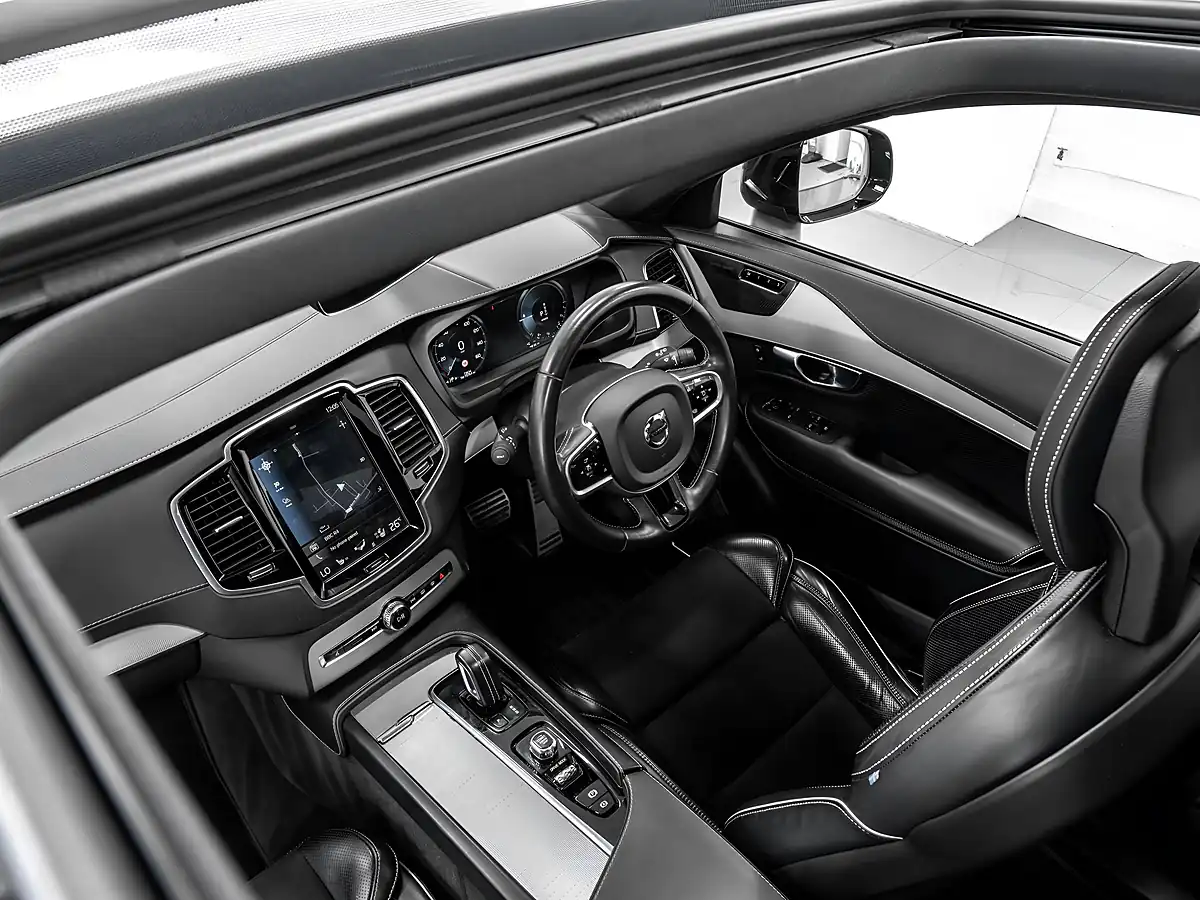 Used 2021 Volvo XC90 R-Design Black - Interior and Exterior details 10