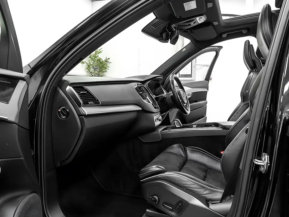 Used 2021 Volvo XC90 R-Design Black - Interior and Exterior details 12