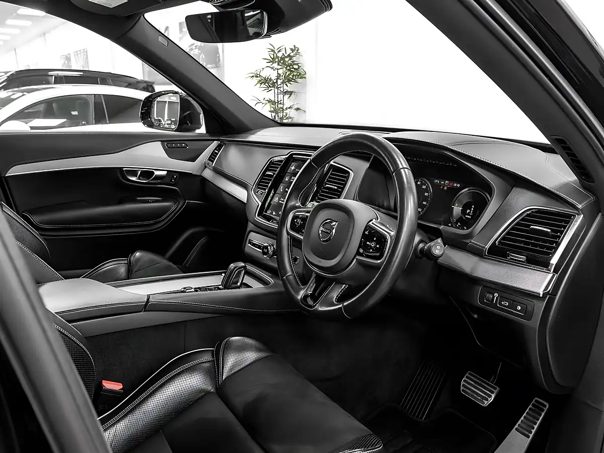 Used 2021 Volvo XC90 R-Design Black - Interior and Exterior details 13