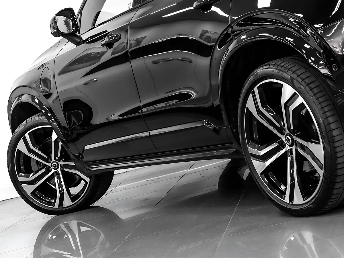 Used 2021 Volvo XC90 R-Design Black - Interior and Exterior details 7