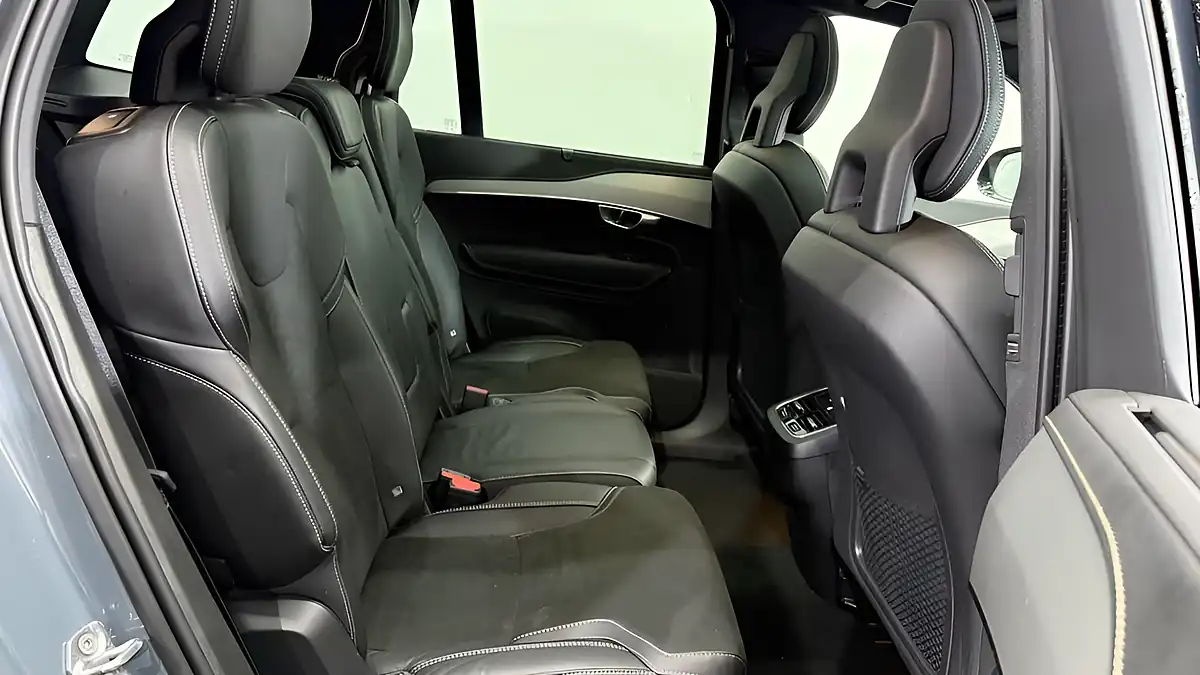 Used 2021 Volvo XC90 R-Design Grey - Interior and Exterior details 16