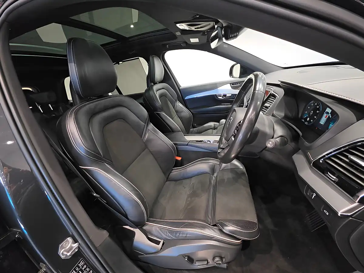 Used 2021 Volvo XC90 R-Design Pro Savile Grey - Interior and Exterior details 18