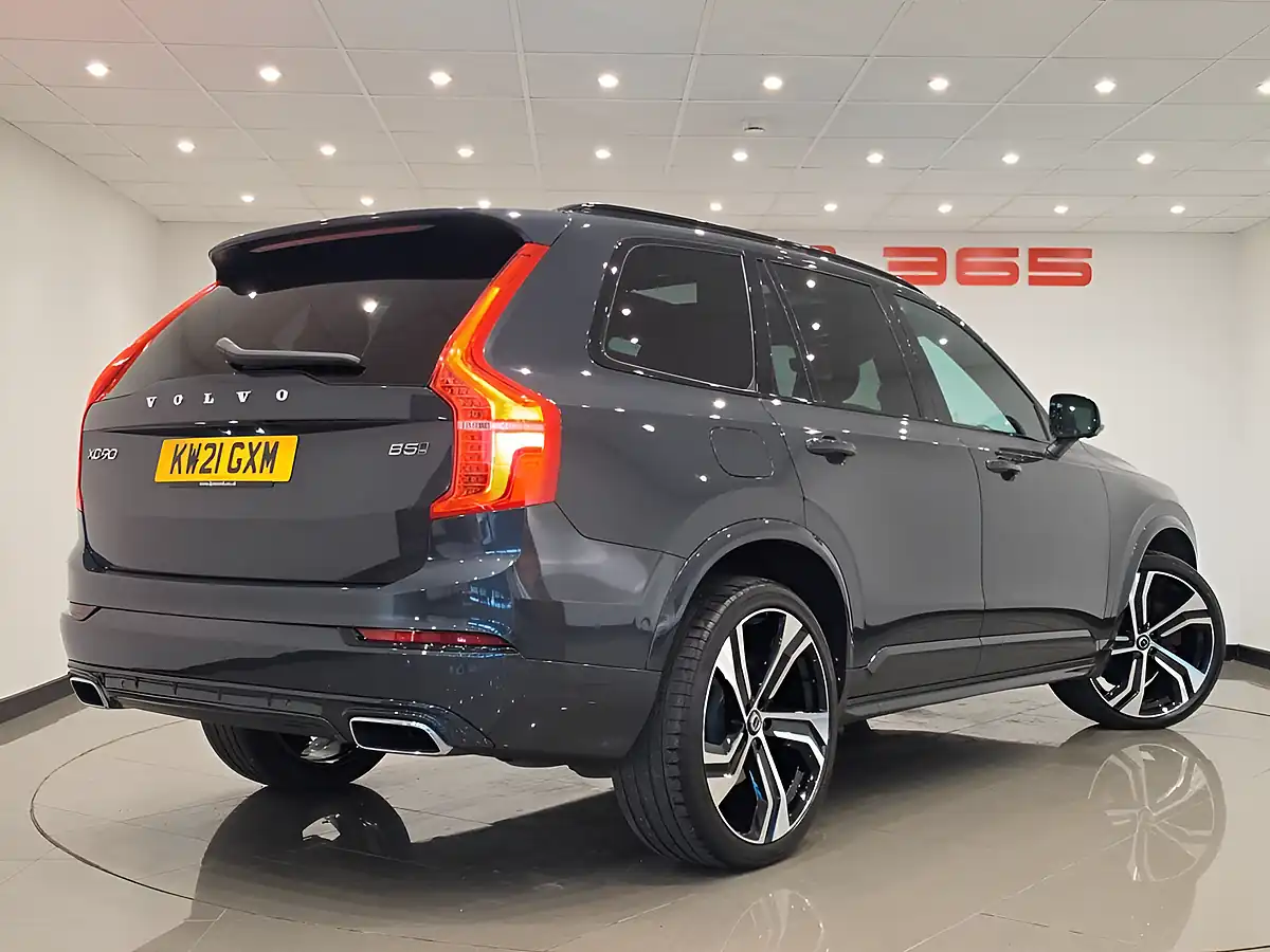 Used 2021 Volvo XC90 R-Design Pro Savile Grey - Interior and Exterior details 7