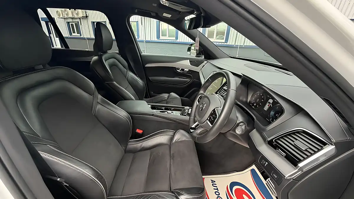 Used 2021 Volvo XC90 R-Design White - Interior and Exterior details 12