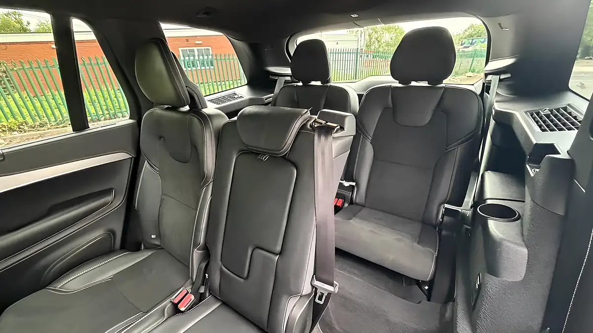 Used 2021 Volvo XC90 R-Design White - Interior and Exterior details 13