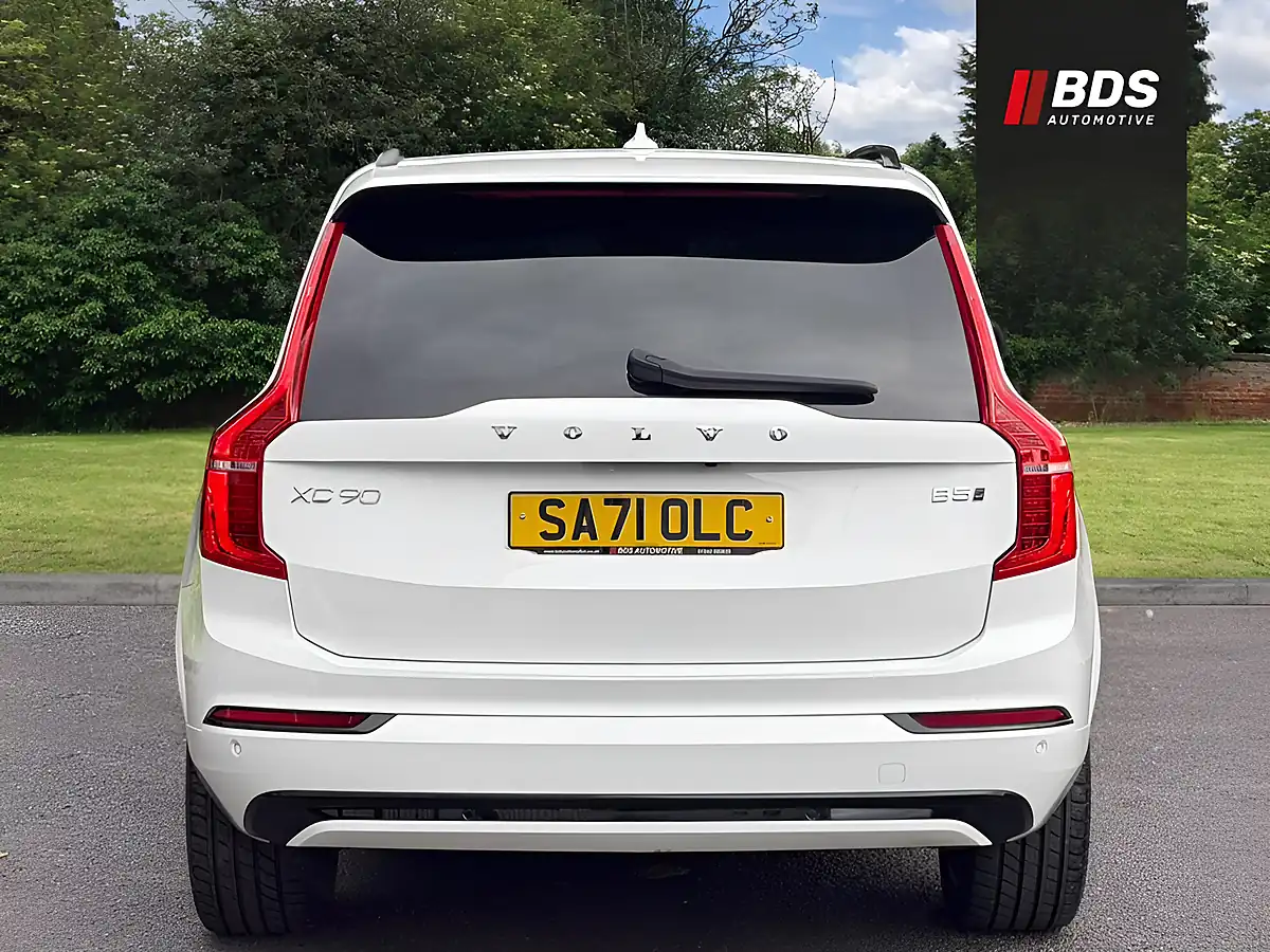 Used 2021 Volvo XC90 R-Design White - Interior and Exterior details 6