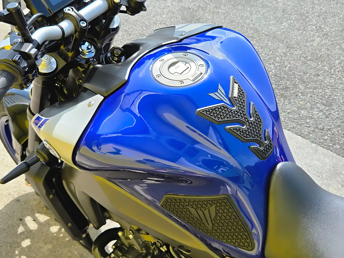 Used 2021 Yamaha MT-09 Abs Blue - Interior and Exterior details 13
