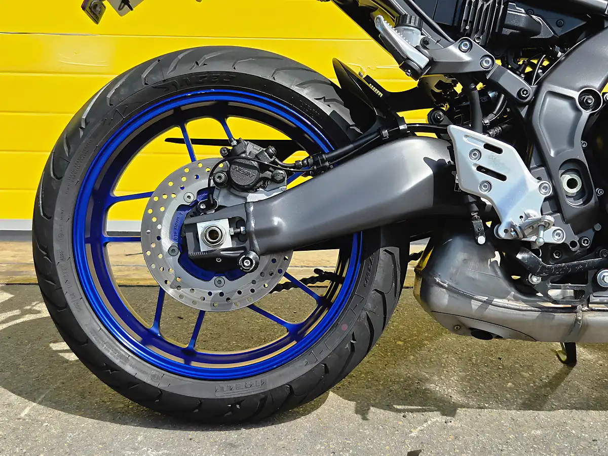 Used 2021 Yamaha MT-09 Abs Blue - Interior and Exterior details 8