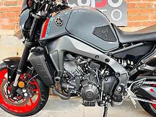 Used 2021 Yamaha MT-09 Abs Grey - Interior and Exterior details 16