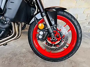 Used 2021 Yamaha MT-09 Abs Grey - Interior and Exterior details 5